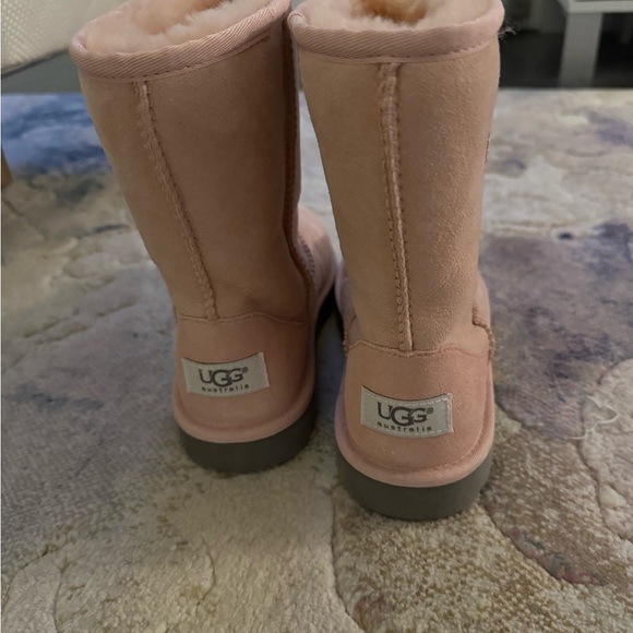 Pink UGGS - Picture 2 of 2